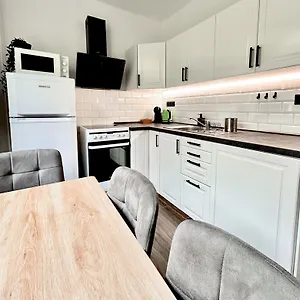 Lilly Apartmán